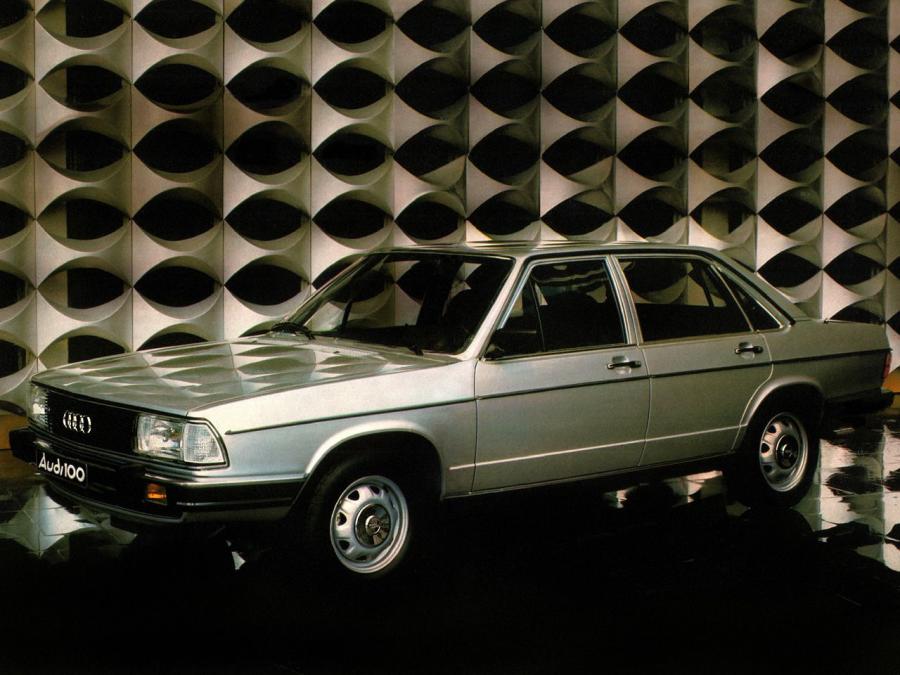  Audi 100 (C2) 1980 года  (фото 1 из 2)